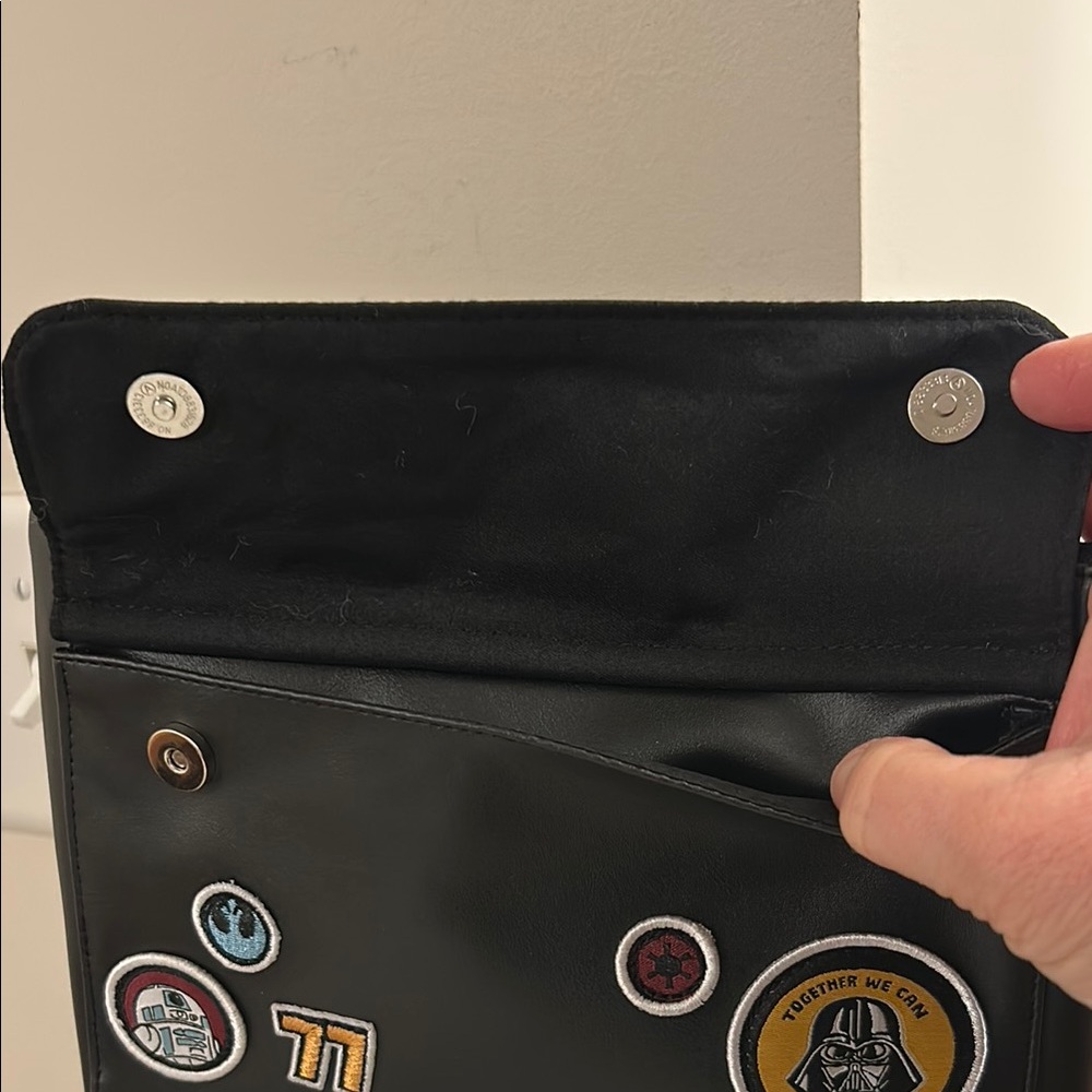 Disney Star Wars Black Belt Bag Iconic Patches Front Pocket Large Interior - Picture 4 of 13